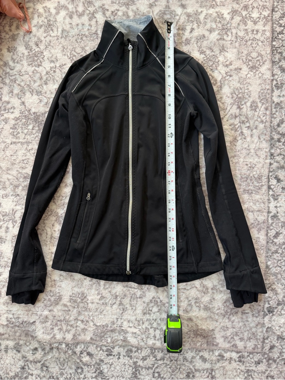 Lululemon Black Define Jacket Size 4 Women’s *FLAW*